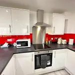Charming New 2Br Detached House-Central Headington- Wi-Fi, Netflix, Top Location